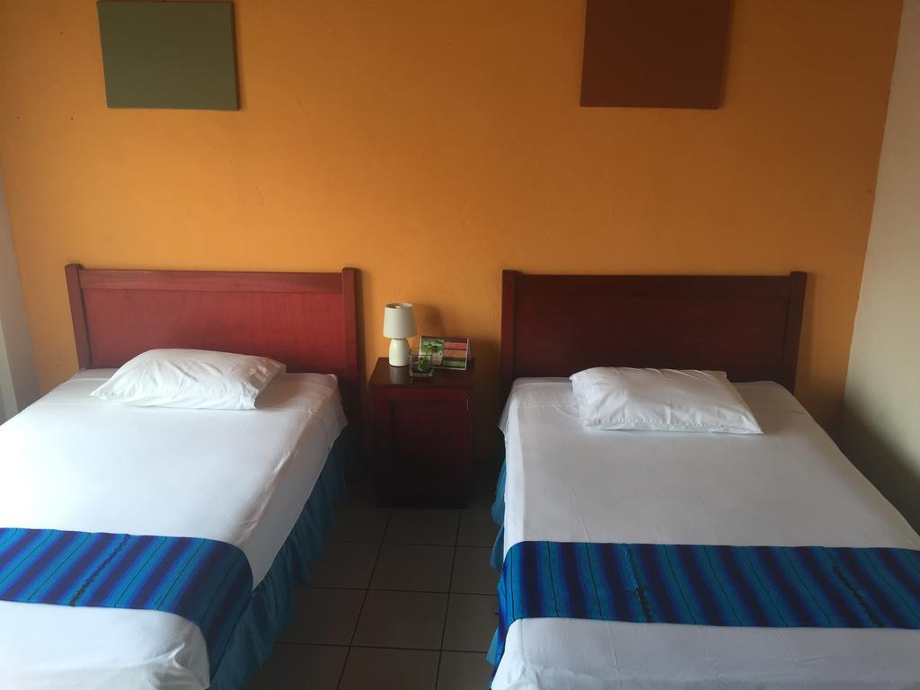 Hotel Villa Margarita Flores Cameră foto