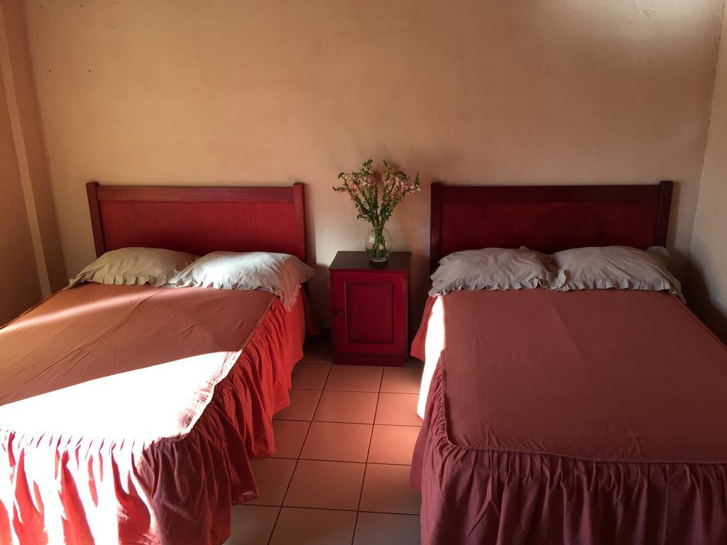 Hotel Villa Margarita Flores Cameră foto
