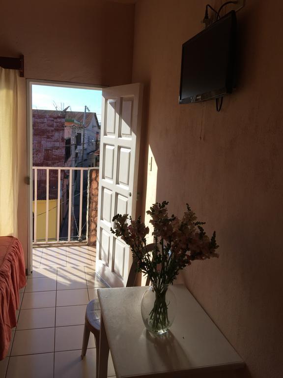 Hotel Villa Margarita Flores Cameră foto